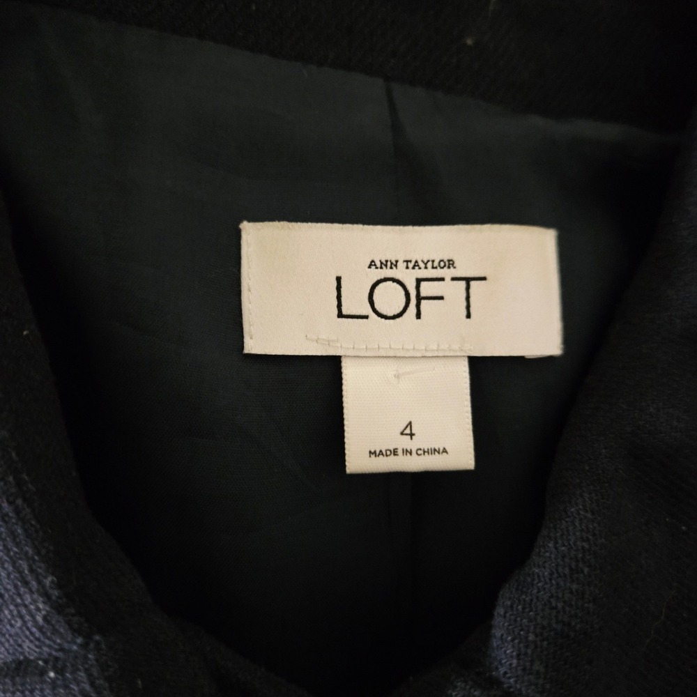 Ann Taylor Loft Womens Black Military Style Coat Gold Chain Button Size 4 - Picture 3 of 8